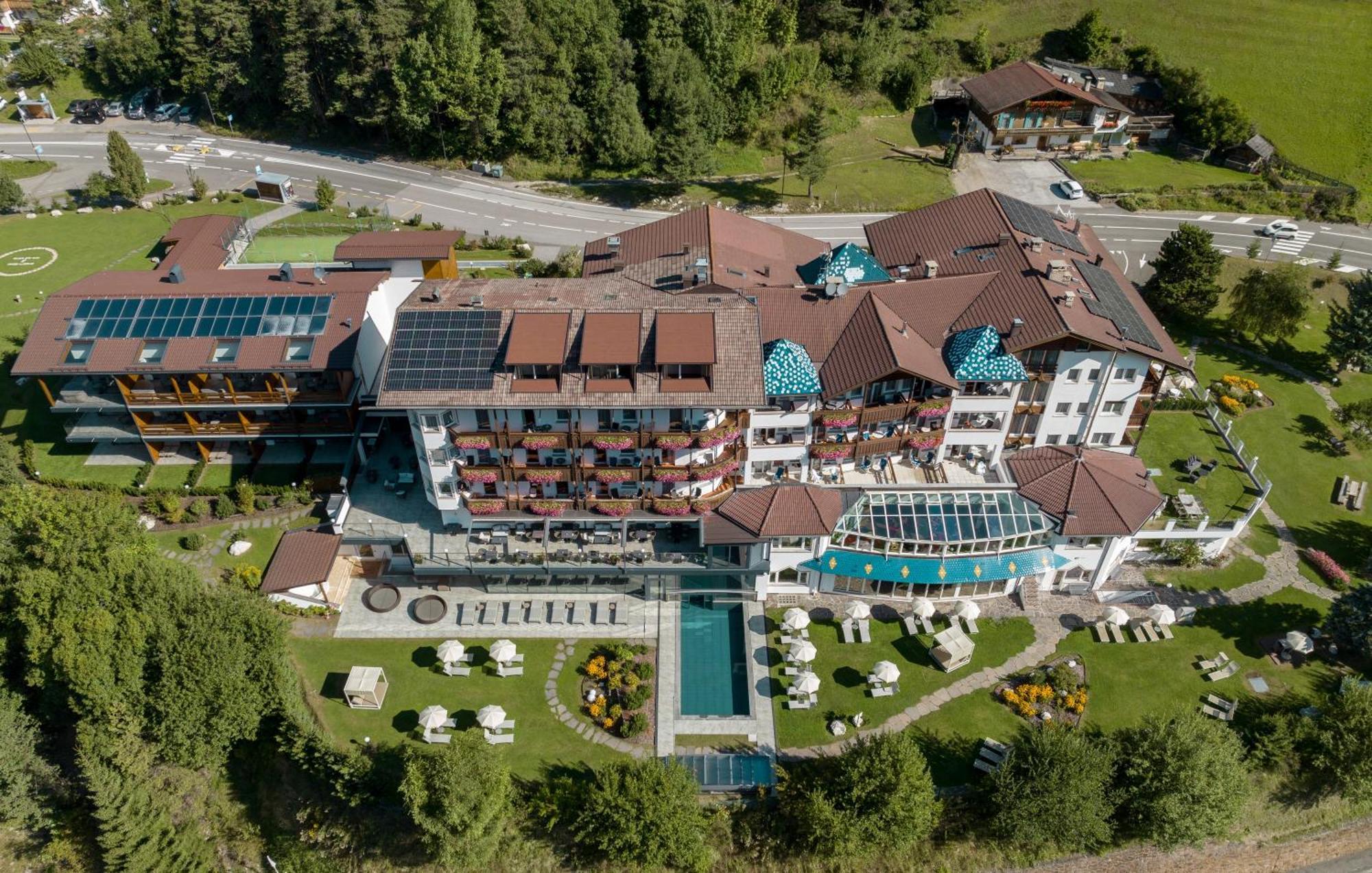 Diamant Spa Resort Santa Cristina Val Gardena Extérieur photo